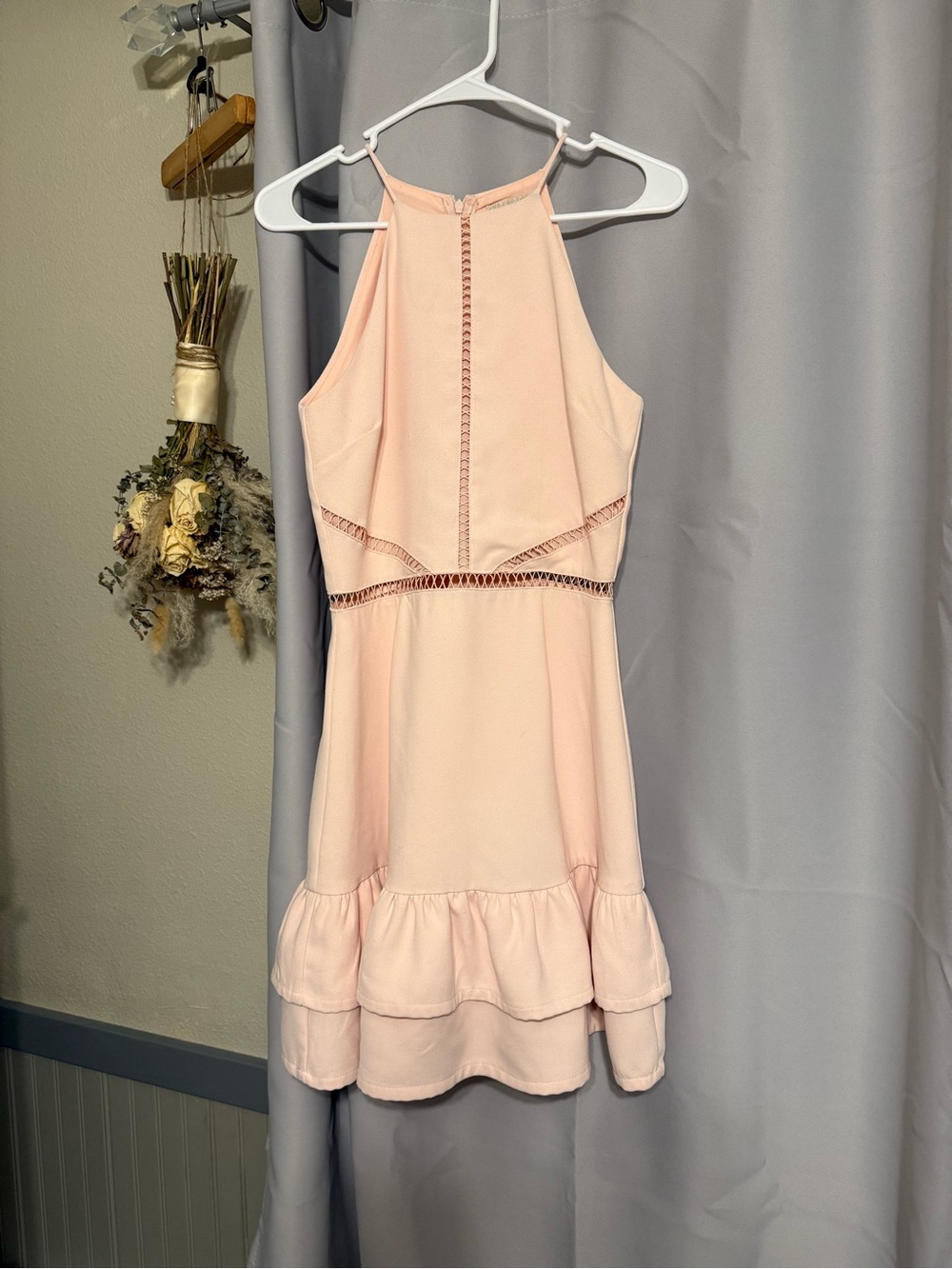 Gianni Bini Blush Halter Ruffle Dress